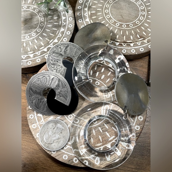 Two Pairs of Silver Engraved Round Earrings and and Lucite Large Hoop Earrings - Picture 6 of 8